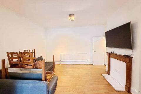 1 bedroom apartment to rent, York Road, Woking, Surrey, GU22