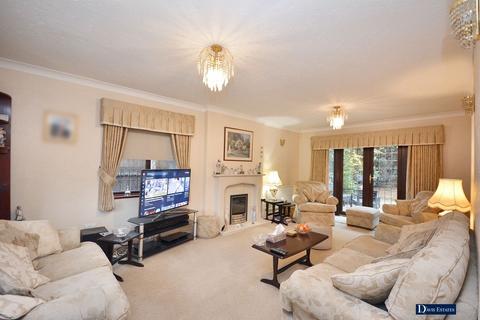 5 bedroom detached house for sale, Brentwood Road, Gidea Park, Romford, RM2