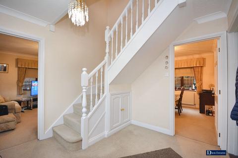 5 bedroom detached house for sale, Brentwood Road, Gidea Park, Romford, RM2