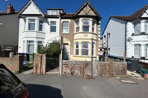 undefined, District Road, Wembley, HA0