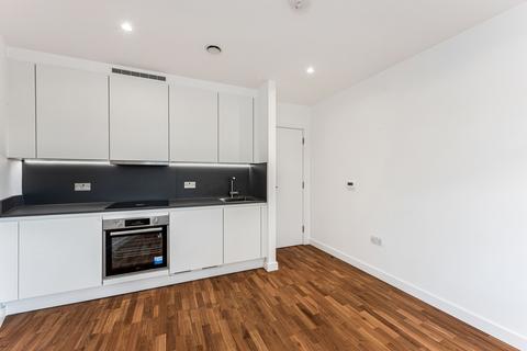 1 bedroom flat to rent, Canfield Gardens