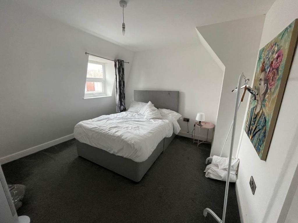 St james st 36 flat
