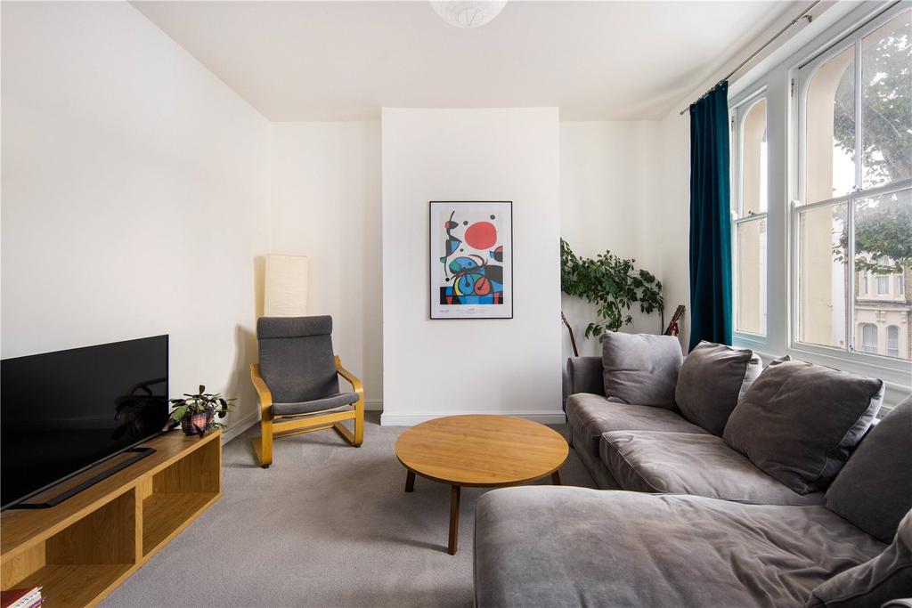 Living Area/Bedroom