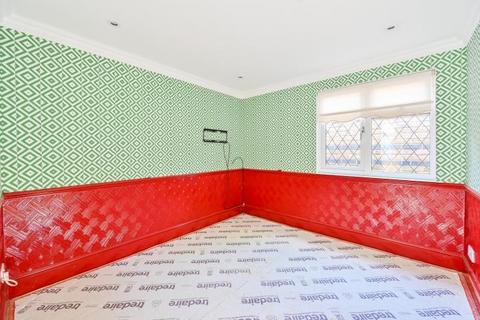 6 bedroom semi-detached house for sale, Credon Road, London, SE16