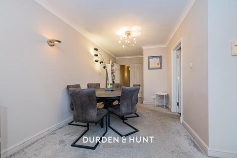 undefined, Epping New Road, Buckhurst Hill, IG9