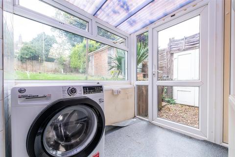 87 Fens Way, Swanley, BR8 7SW