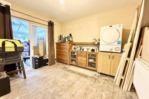 3 bedroom semi-detached house for sale, Mincing Lane, Rowley Regis