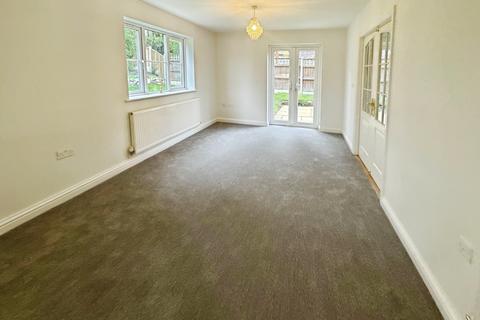 4 bedroom detached house for sale, Newton Road, Burton-on-Trent, DE15