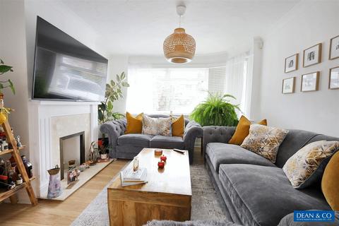 undefined, Gleton Avenue, Hove