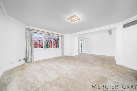 5 bedroom flat to rent, Avenue Road, London NW8