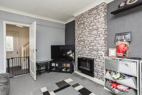 3 bedroom semi-detached house for sale, Hucklow Avenue, North Wingfield S42