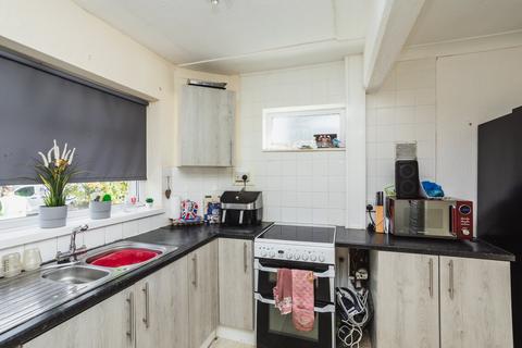 3 bedroom semi-detached house for sale, Hucklow Avenue, North Wingfield S42