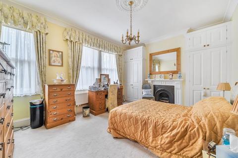 undefined, Pitcairn Road, Mitcham, Surrey, CR4