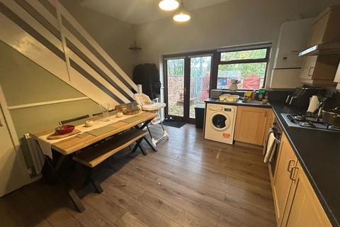 2 bedroom terraced house for sale, Cheetham Hill Road, Dukinfield SK16