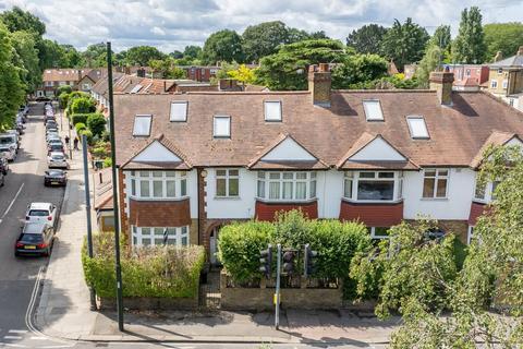 undefined, Hampton Road, Hampton Hill TW12