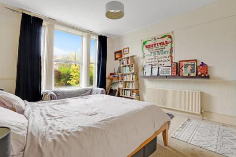 undefined, Lawrie Park Road, London