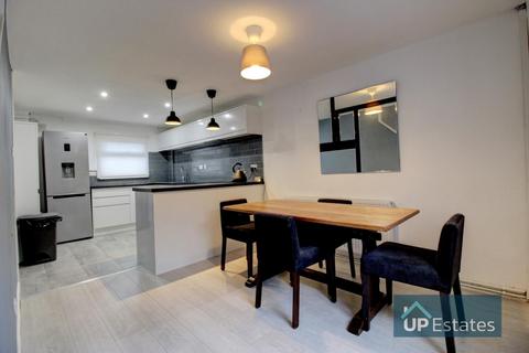 undefined, Agincourt Road, Cheylesmore, Coventry