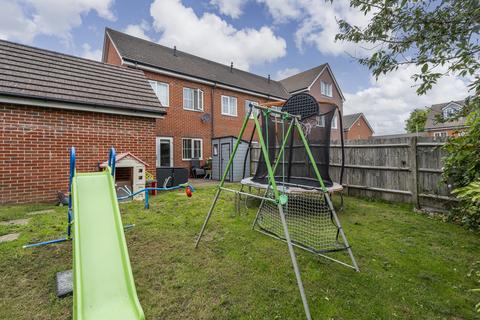 3 bedroom townhouse for sale, Watson Court, Hedge End SO30