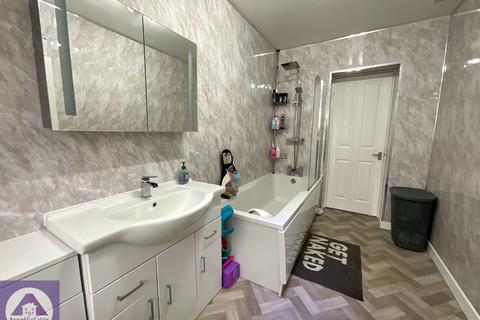 2 bedroom terraced house for sale, Bryngwyn Road, Six Bells