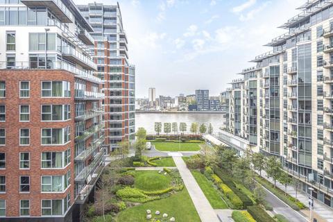 3 bedroom flat to rent, Juniper Drive, London SW18