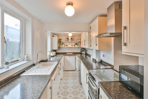 undefined, Wellesley Road, Brentwood