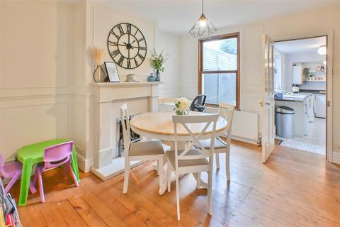 undefined, Wellesley Road, Brentwood