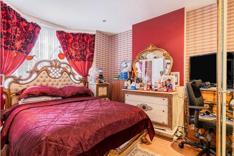 3 bedroom semi-detached house for sale, Livingstone Road, Thornton Heath, CR7