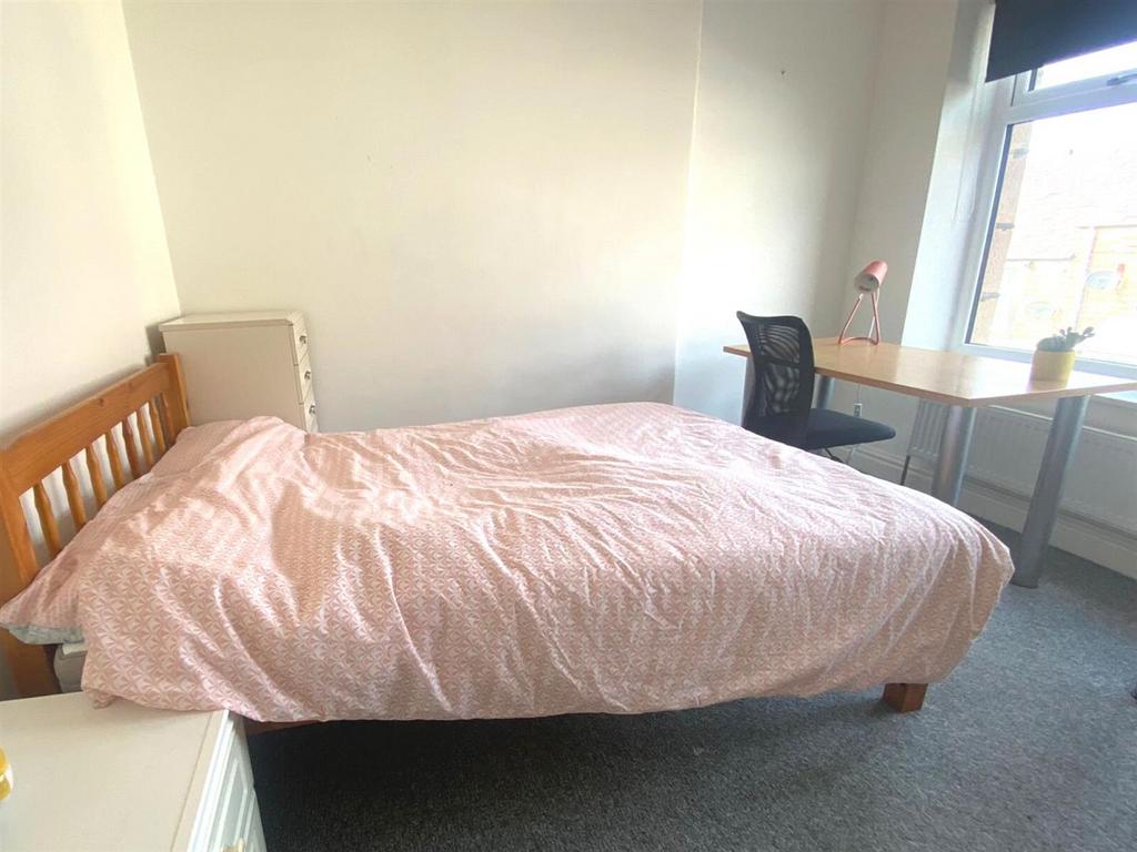 Bedroom 3.png