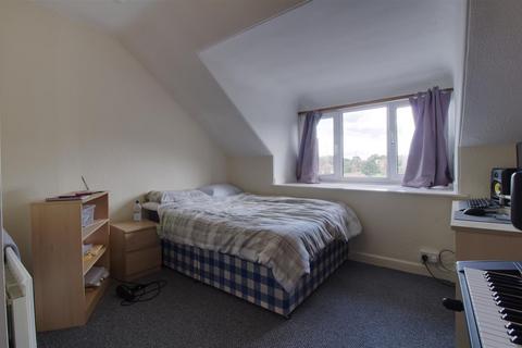 2 bedroom flat to rent, Flat 7 - 156 Otley Road, Oakwood Court, Headingley
