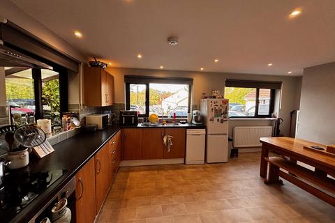 4 bedroom detached house to rent, Downside Road, Backwell BS48