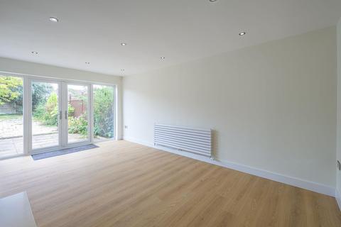 undefined, Lapwood Avenue, Kingswinford, DY6 8SG