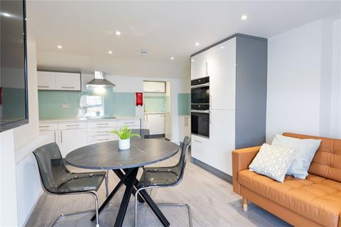 3 bedroom apartment to rent, Clifton Park Road, Clifton, Bristol, Bristol, BS8