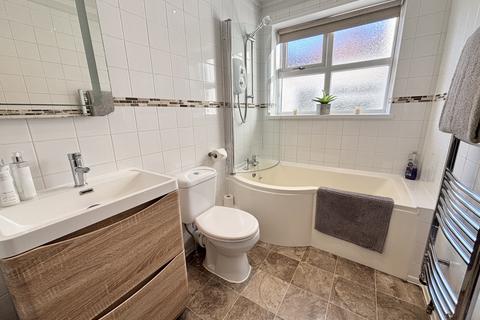 2 bedroom detached house for sale, Rookwood Avenue, Cleveleys FY5