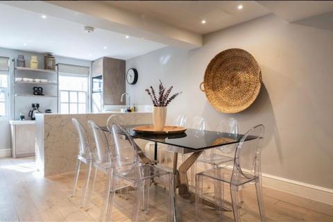 undefined, Elystan Place, London