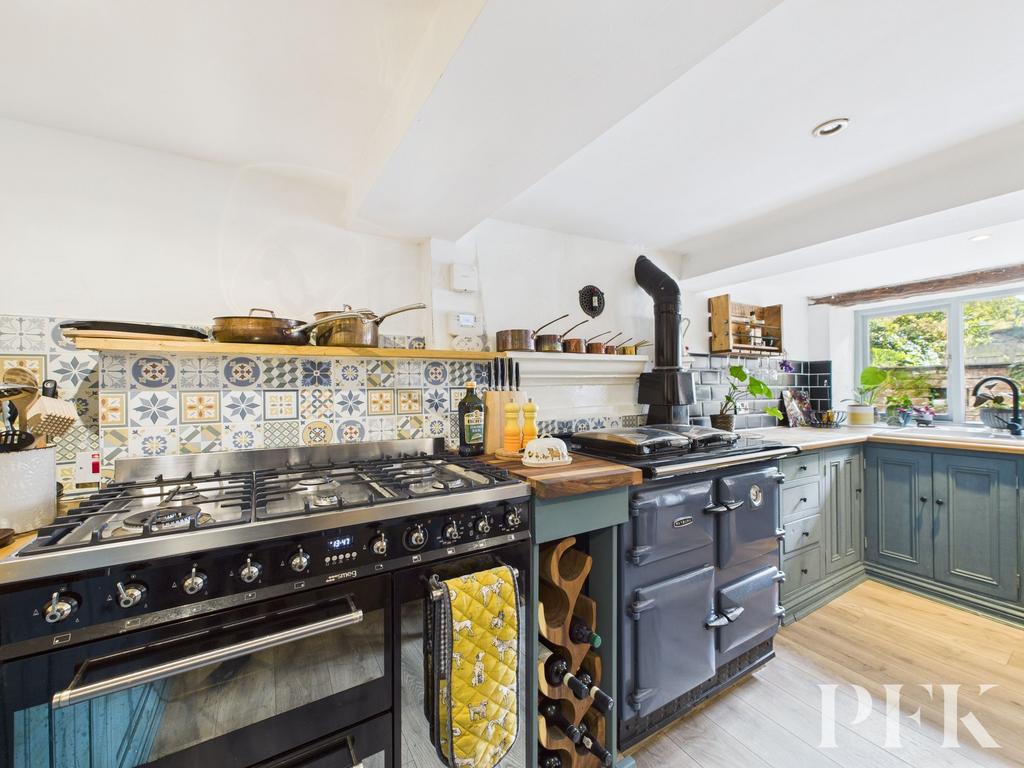Kitchen / Dining