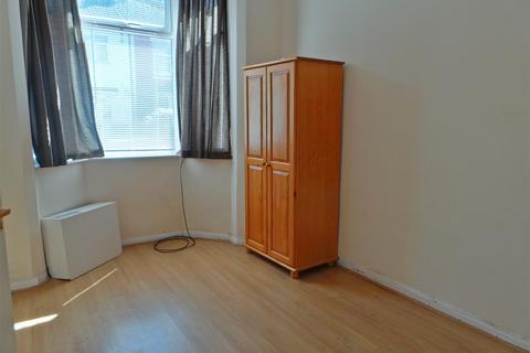 3 bedroom terraced house to rent, Lower Hillmorton Road, Warwickshire CV21