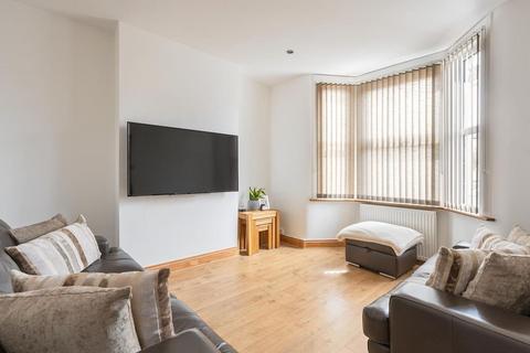 3 bedroom terraced house for sale, London E17