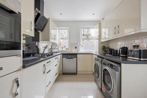3 bedroom terraced house for sale, London E17