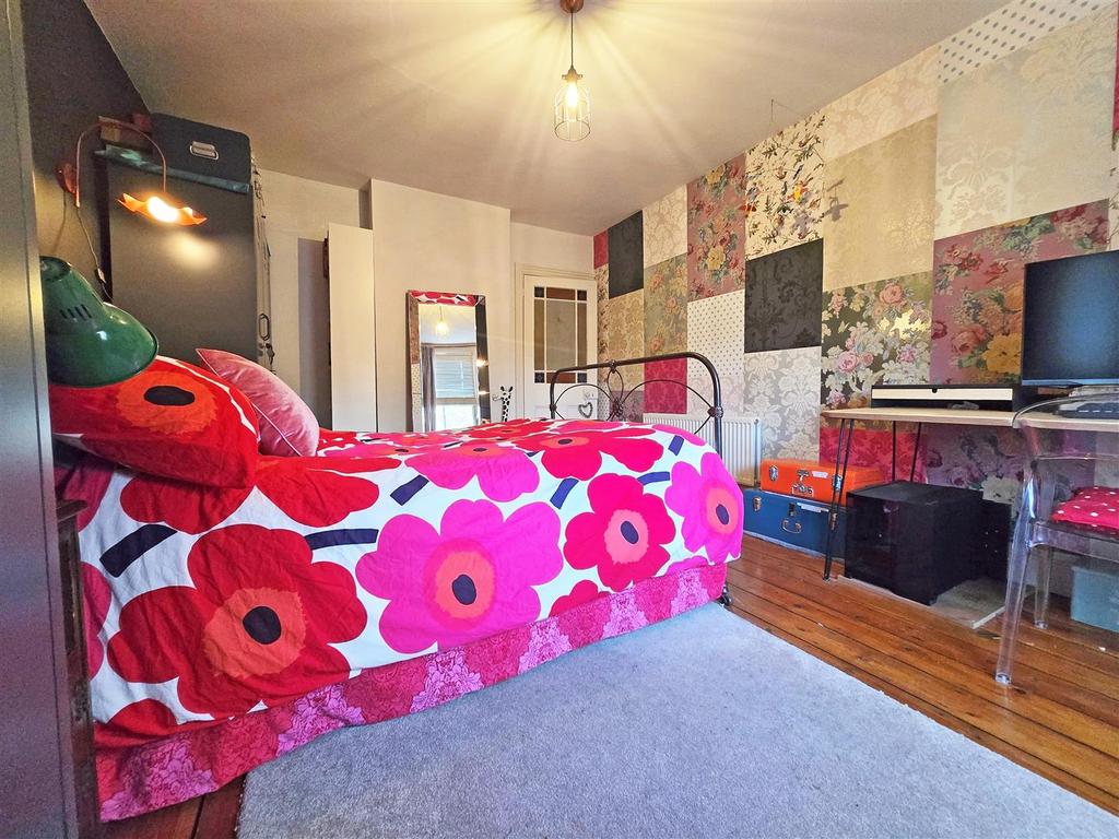 SR-Bed3.jpg