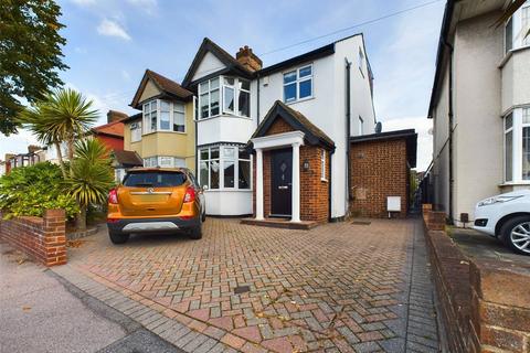 4 bedroom semi-detached house for sale, Upper Rainham Road, Hornchurch RM12