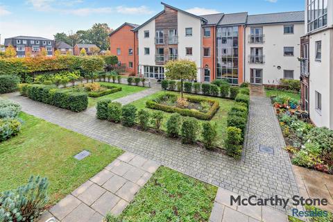 1 bedroom apartment for sale, Kings Place, Fleet Road, Fleet, Hampshire, GU51 3FS