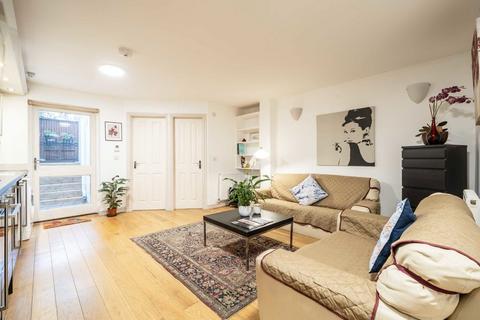 2 bedroom flat to rent, Tadmor Street, London W12