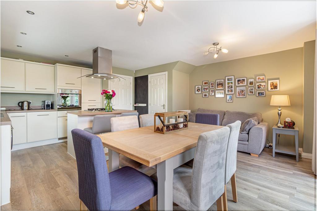 Kitchen-4.jpg
