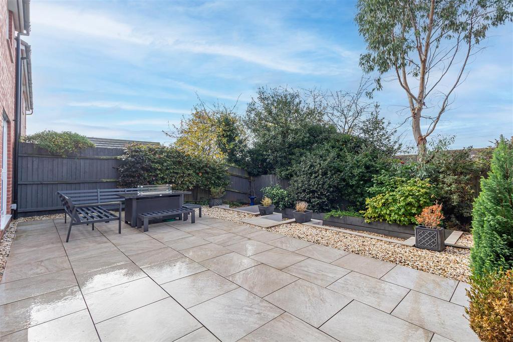 Garden-1.jpg