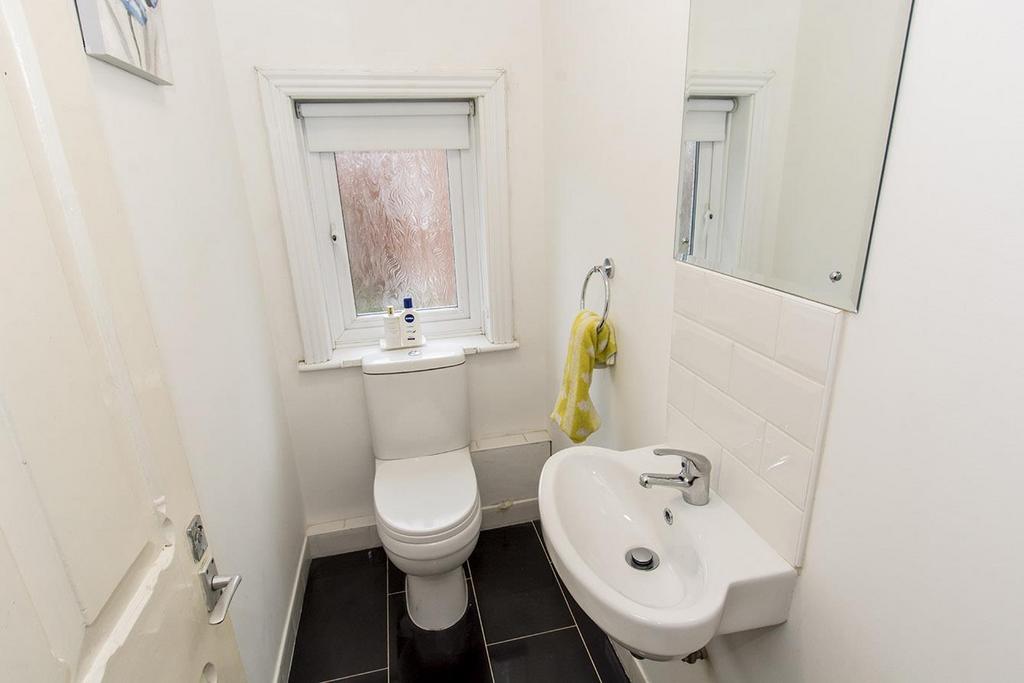 Additional WC (Main House)