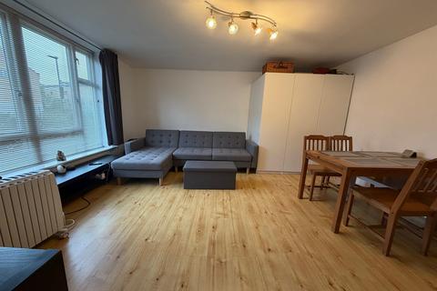 1 bedroom apartment to rent, Felixstowe Court, E16