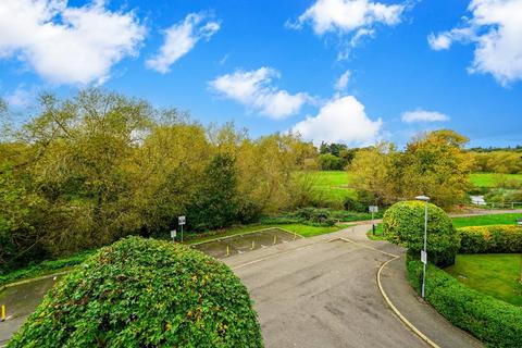undefined, Monarch Way, Leighton Buzzard
