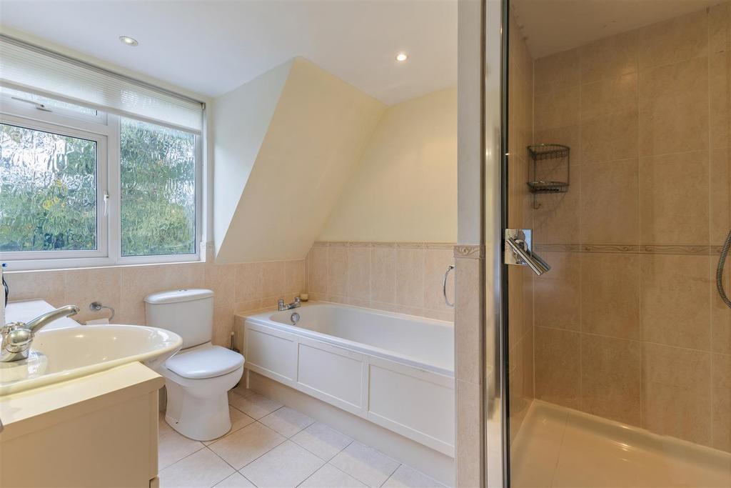 99552 13 Fernhill Oxshott(24).jpg