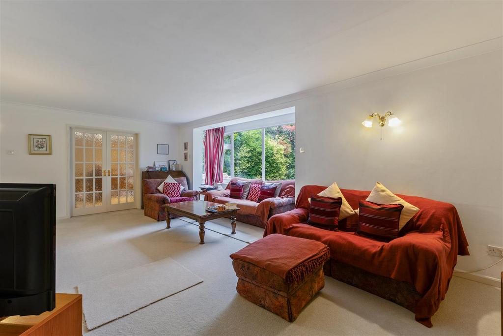 99552 13 Fernhill Oxshott(10).jpg
