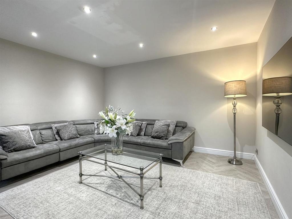 Snug / family room
